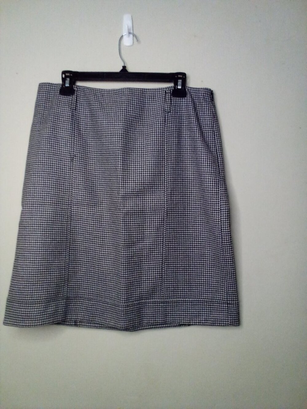 Talbots Skirt Women 12 Wool Blend Classic Plaid Black White